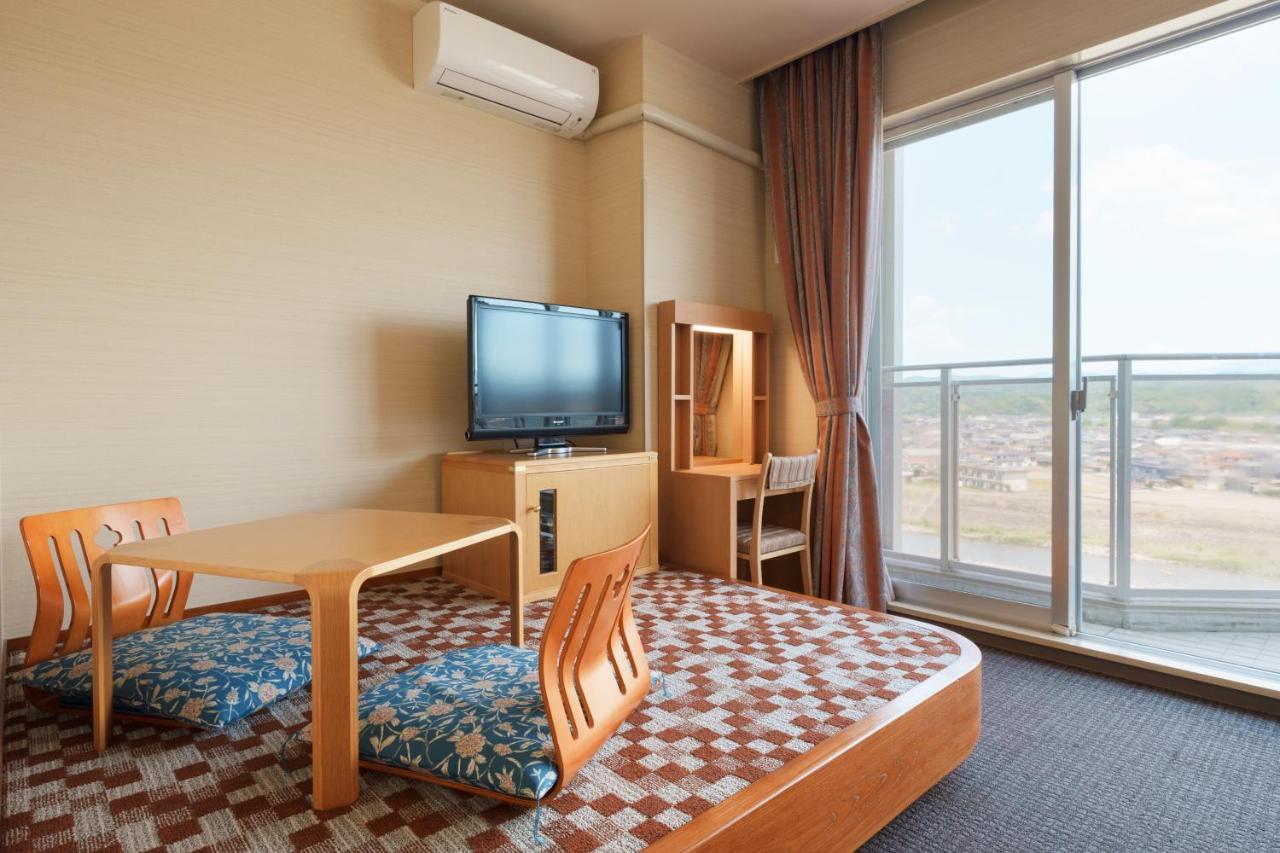 Hitaonsen Hananoki River Terrace Экстерьер фото